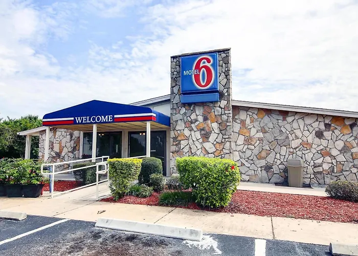 Motel 6 Palm Bay